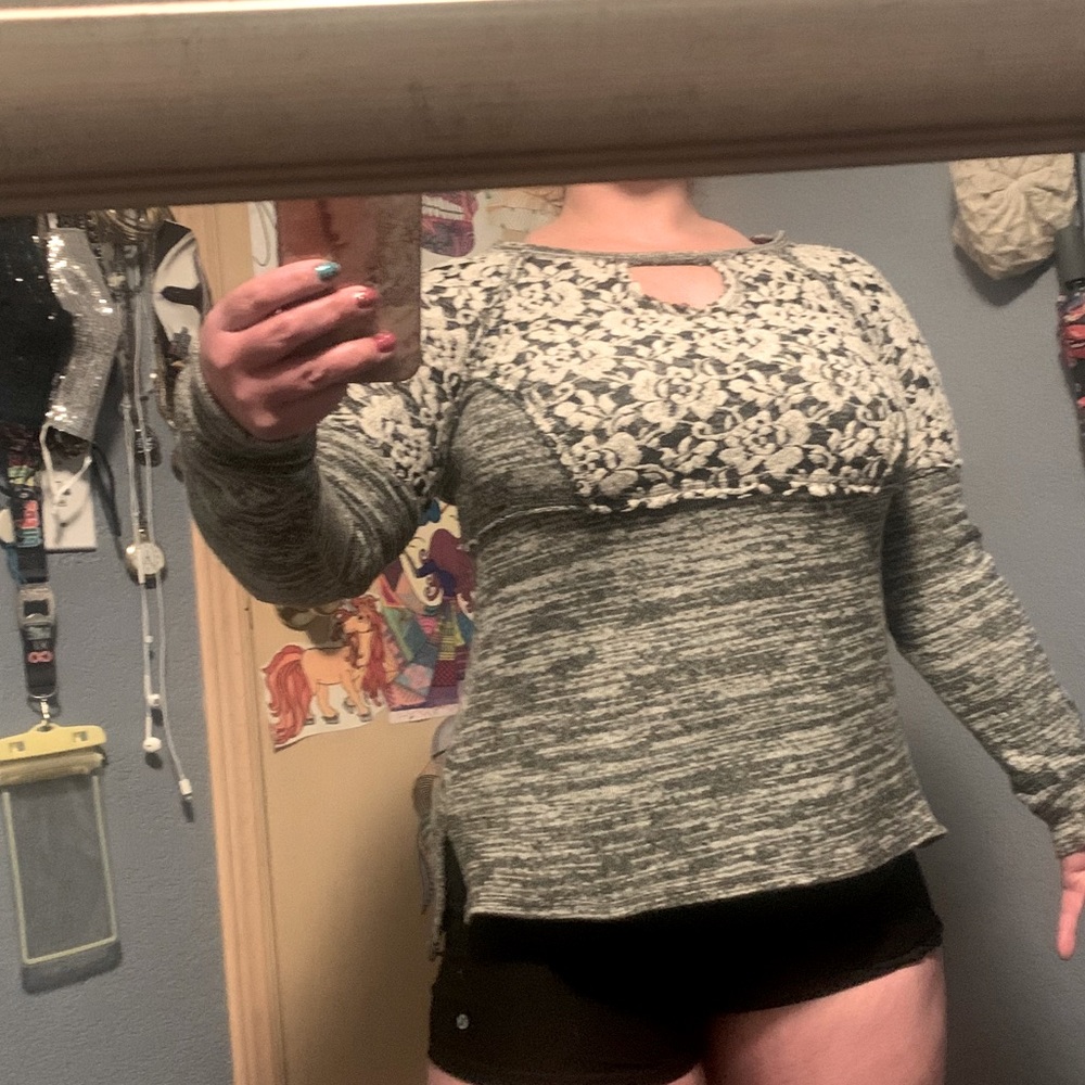 Maurices Sweater Gray Floral Applique Peephole